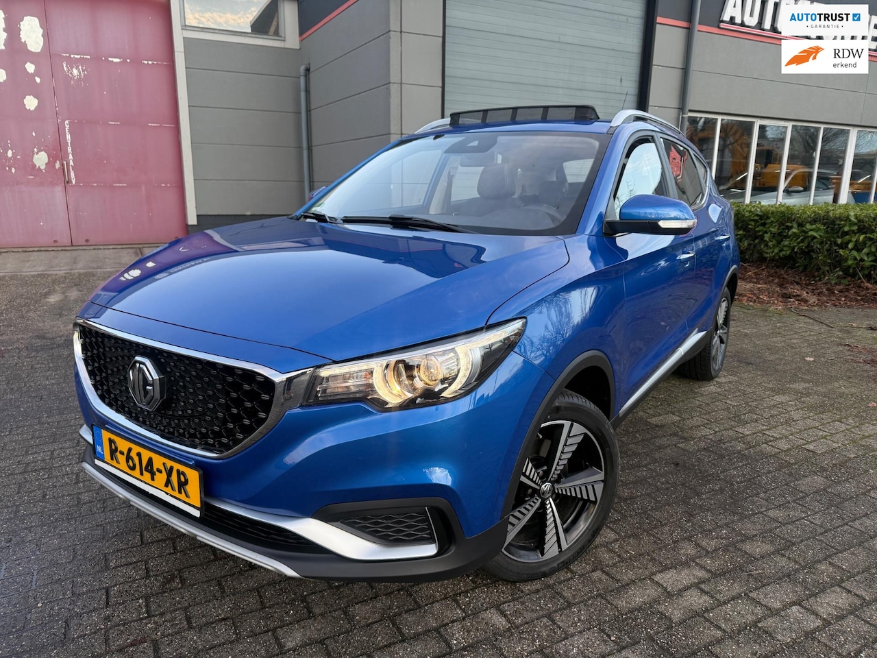 MG ZS - Luxury 2021 45 kWh ACC PANORAMA DAK LEDER AUT CARPLAY NAVI LUXE - AutoWereld.nl