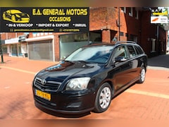 Toyota Avensis Wagon - 1.8 VVTi Terra