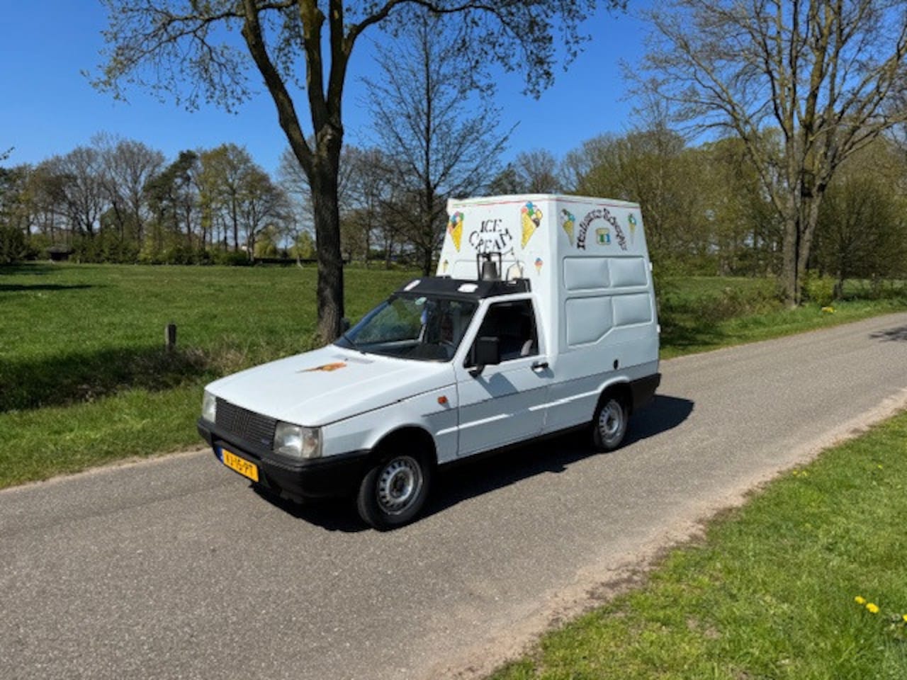 Fiat Fiorino - 1.7 D IJscowagen / Verkoopwagen - AutoWereld.nl
