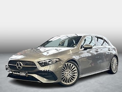 Mercedes-Benz A-klasse - 180 AMG Line | Panoramadak | MULTIBEAM LED Koplampen | Dodehoekassistent | Advanced Sound