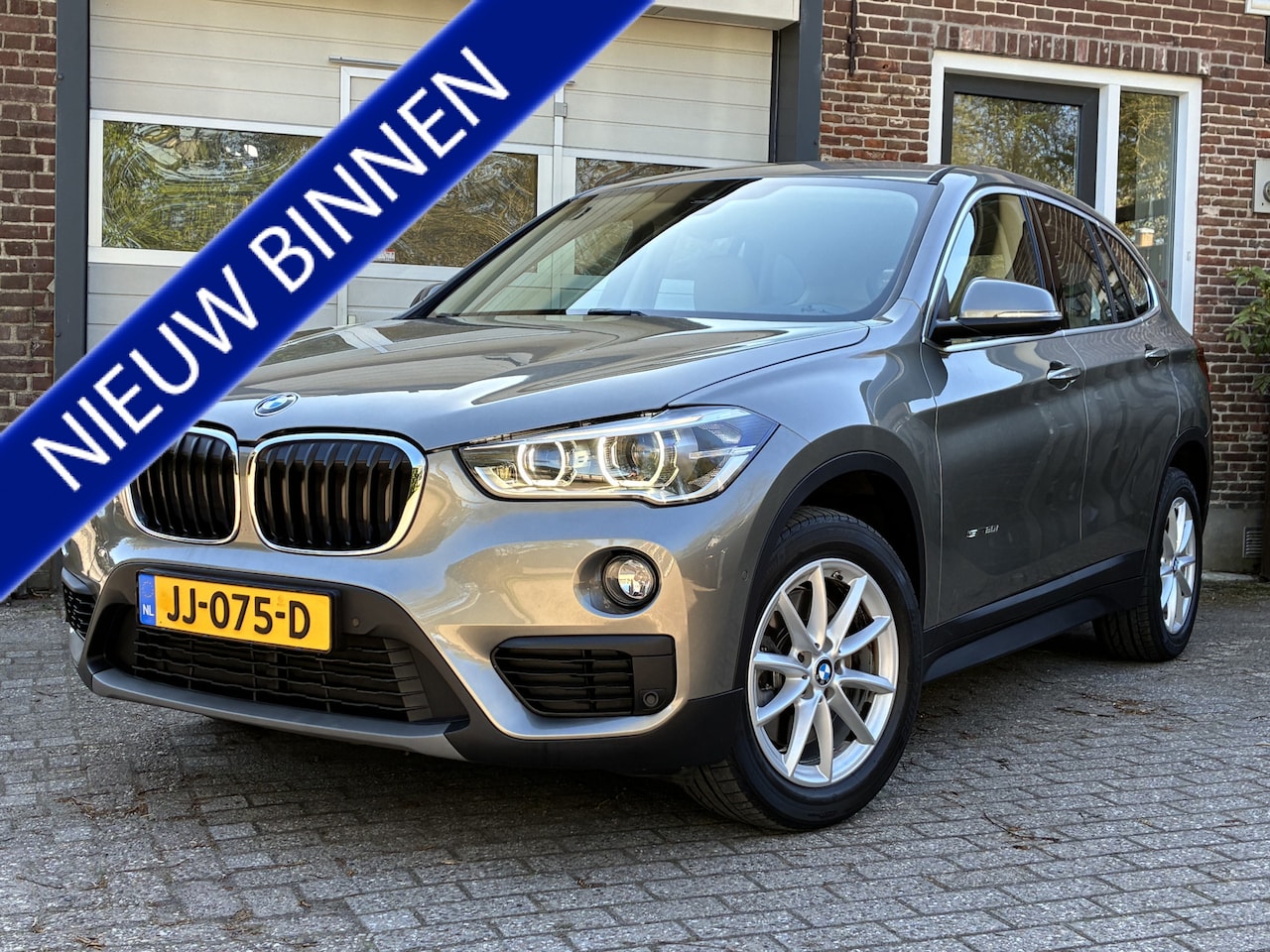 BMW X1 - sDrive20i '16 Leder Led 192 Pk - AutoWereld.nl
