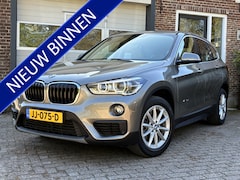 BMW X1 - sDrive20i '16 Leder Led 192 Pk Navi Cruise