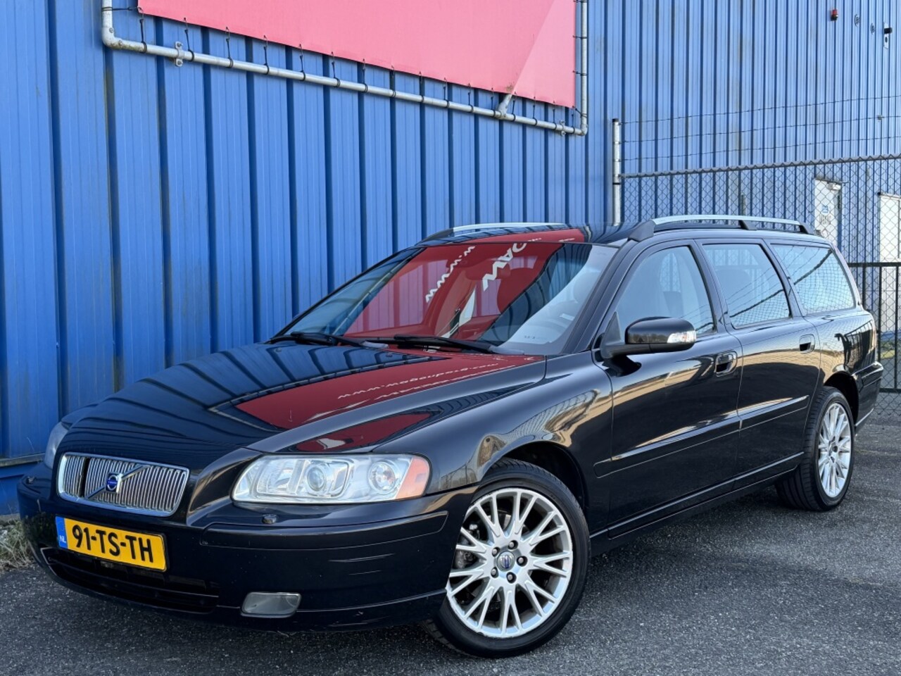 Volvo V70 - 2.4 170PK / *NAP* / Sport Edit. / 2007 / Cruise / Airco - AutoWereld.nl