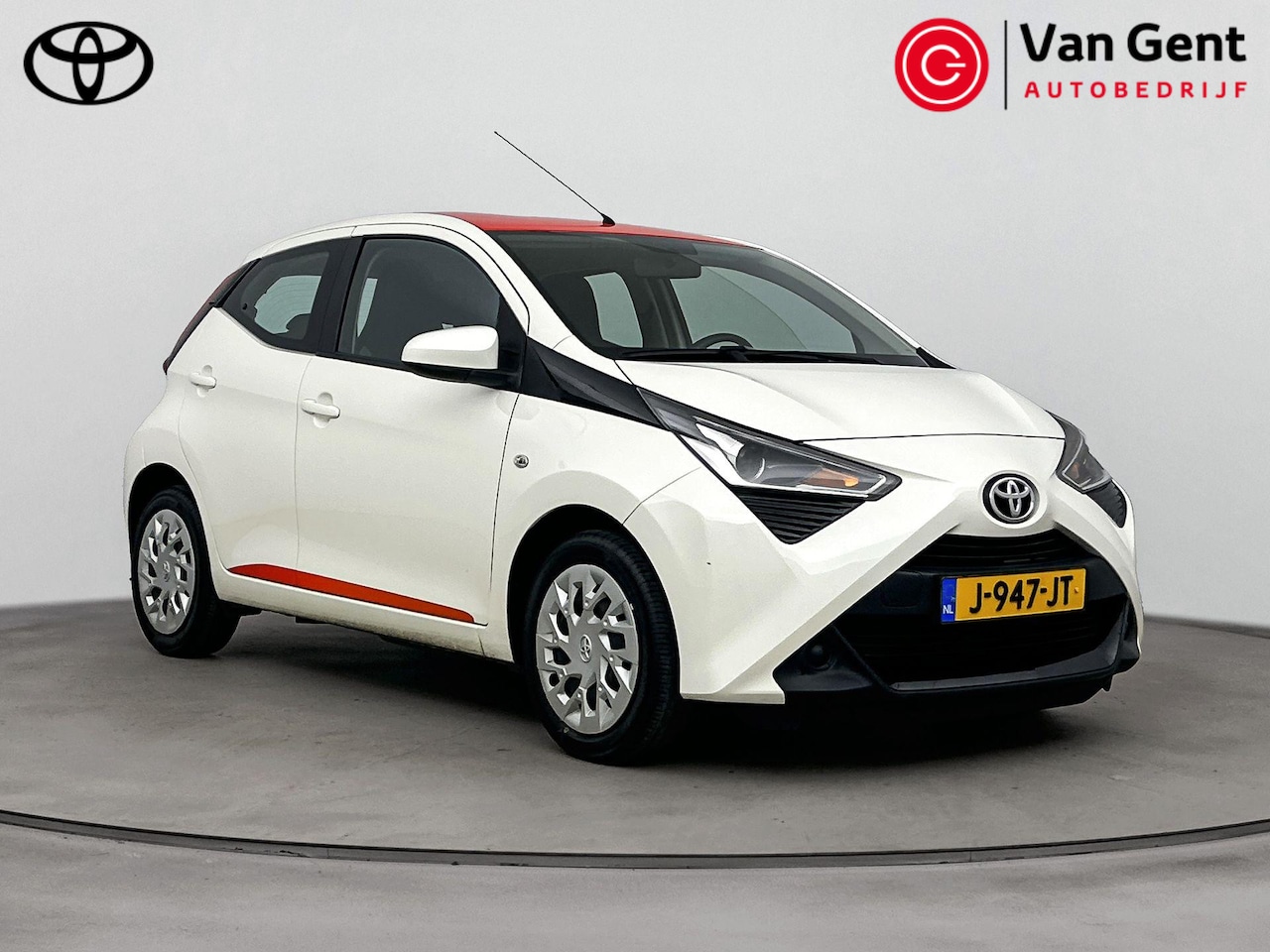 Toyota Aygo - 1.0 VVT-i x-play | Apple Carplay / Android Auto | Airco | Camera | Bluetooth - AutoWereld.nl