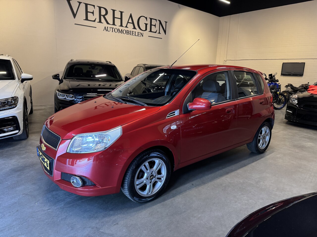 Chevrolet Aveo - 1.2 16V LS Airco 70dkm!! Nieuwe APK 2e eigenaar - AutoWereld.nl