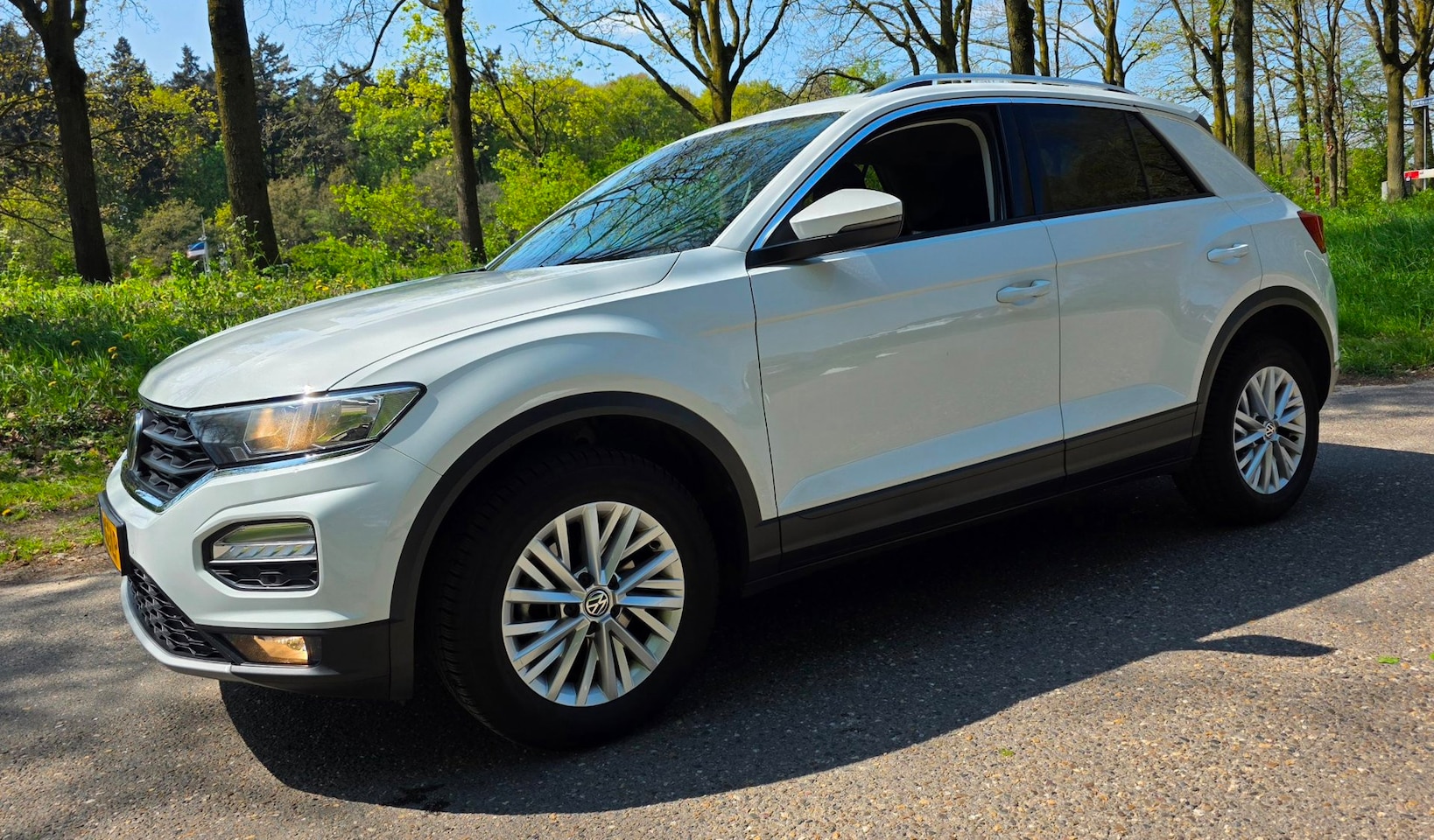 Volkswagen T-Roc - 1.5 TSI Style Business - Automaat - NL Auto - AutoWereld.nl