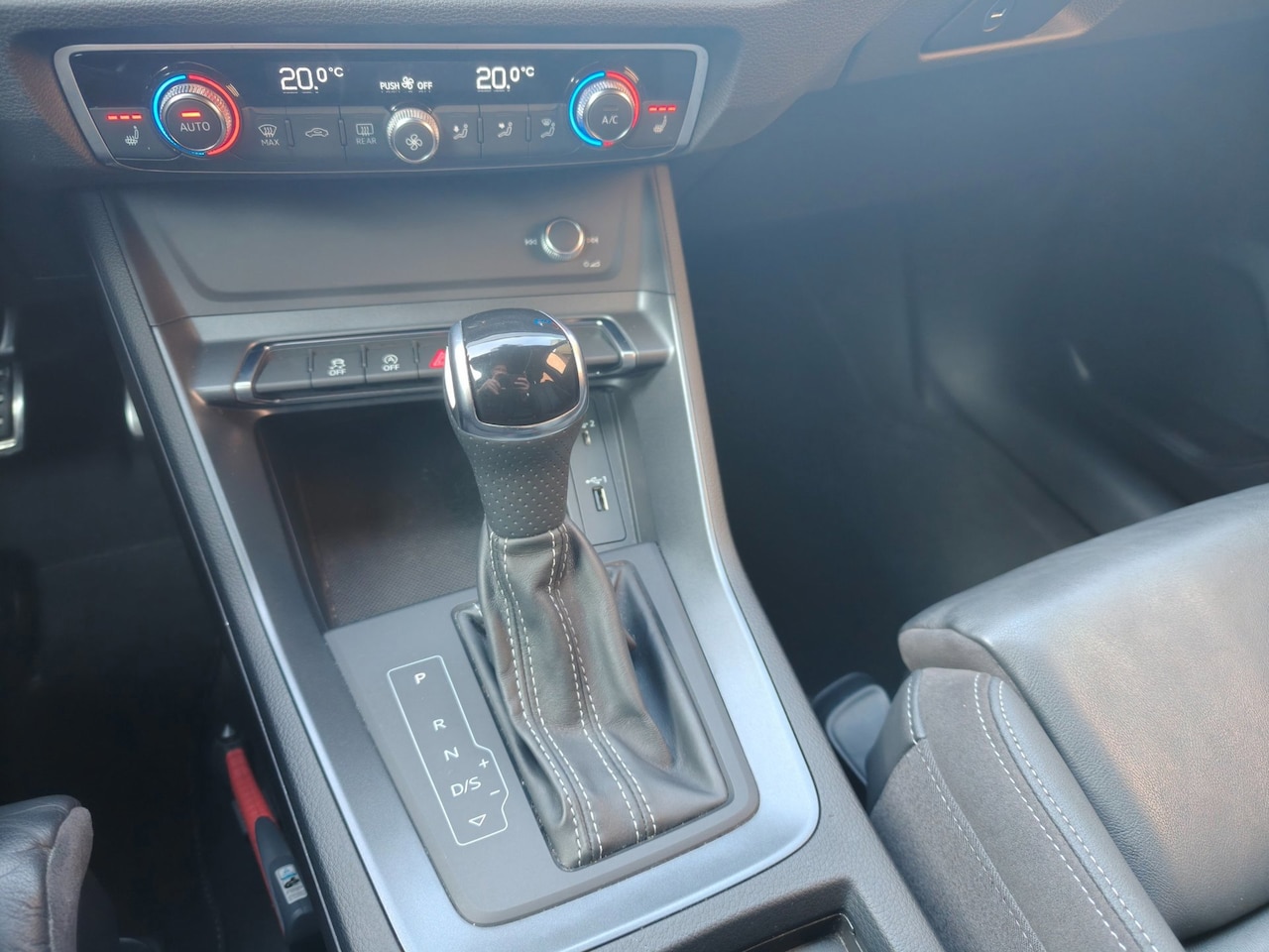 Audi Q3 - 35 TFSI S Line 35 TFSI S Line, Leer, Virtual, Clima, Cruise, PDC, Navi, 1e eig, Dealer ond, NAP