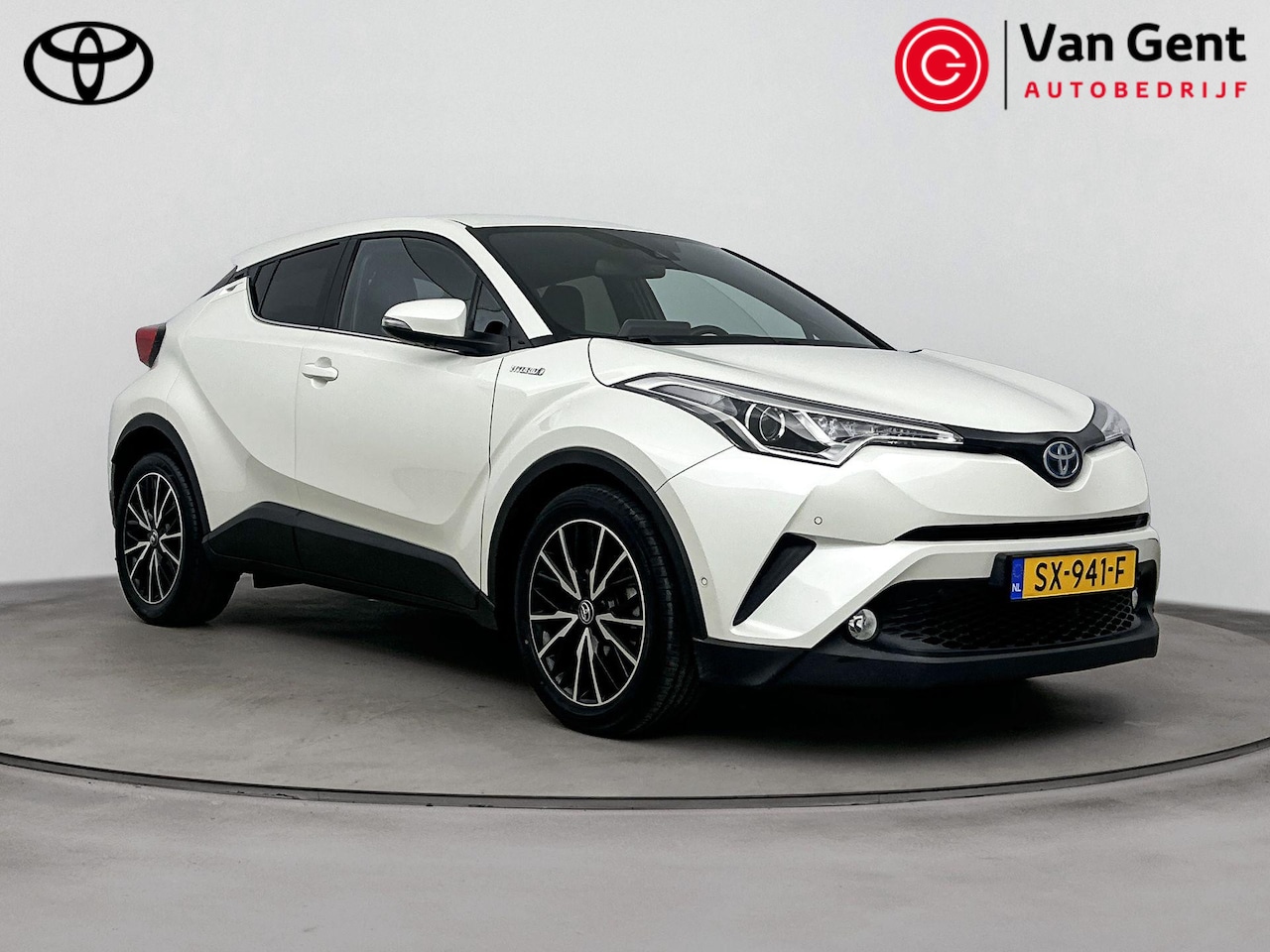 Toyota C-HR - 1.8 Hybrid Style | Dodehoek detectie | Navigatie | Stoelverwarming | JBL | Keyless | Adapt - AutoWereld.nl