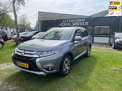 Mitsubishi Outlander - 2.0 Instyle * zeer ruim & stijlvol * schuifdak * trekhaak * airco * 7 persoons