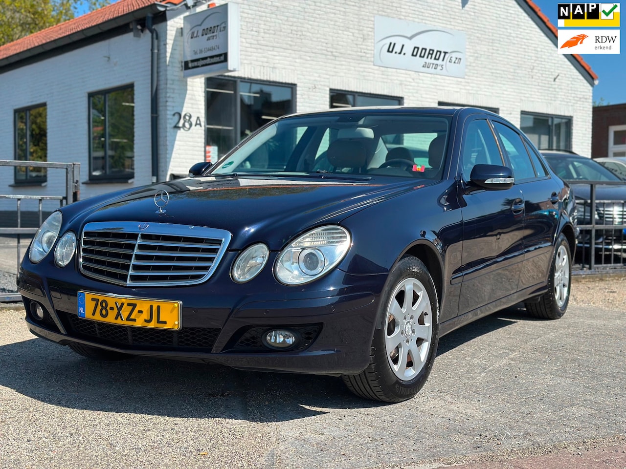 Mercedes-Benz E-klasse - 200 K. Classic keurige auto ! - AutoWereld.nl