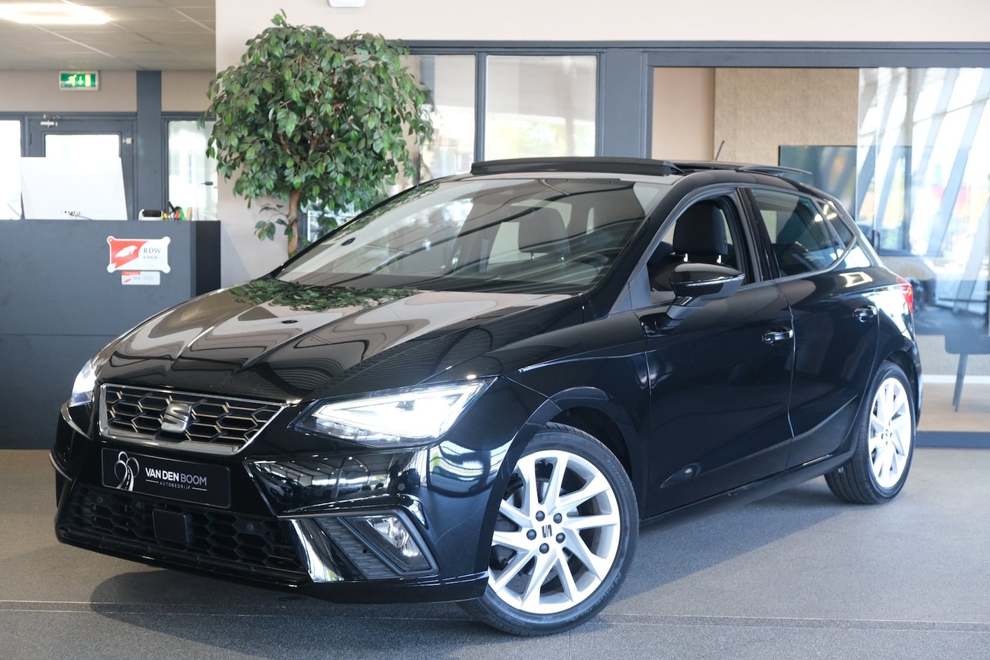 SEAT Ibiza - 1.0 EcoTSI FR 110PK DSG Facelift Pano Led Virtual Cam Cruise - AutoWereld.nl