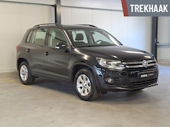 Volkswagen Tiguan - 1.4 TSI Comfort&Design (Trekhaak/Carplay)