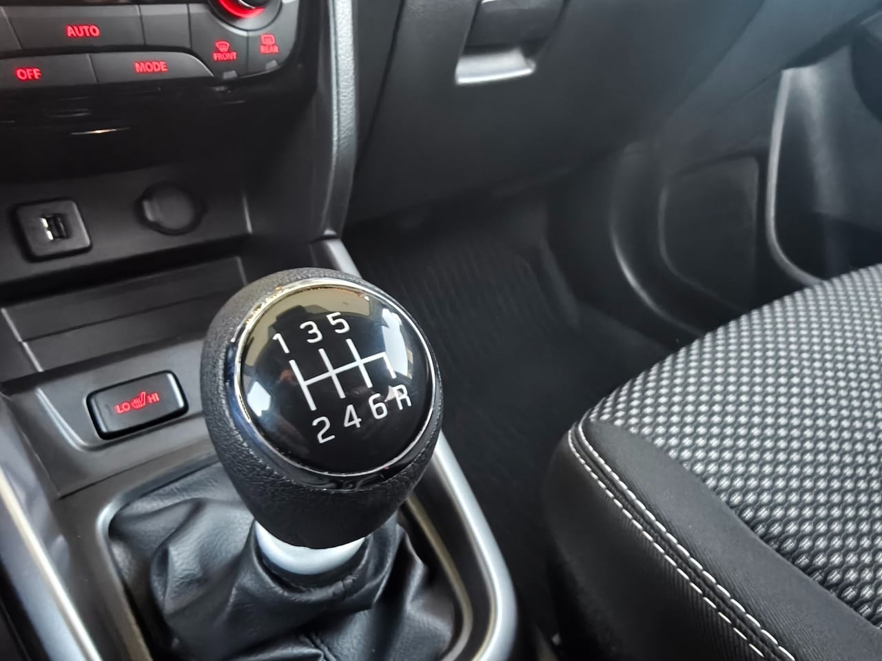 Suzuki Vitara - 1.4 Boosterjet Select Smart Hybrid 1.4 Boosterjet Select Smart Hybrid, Nieuwstaat!