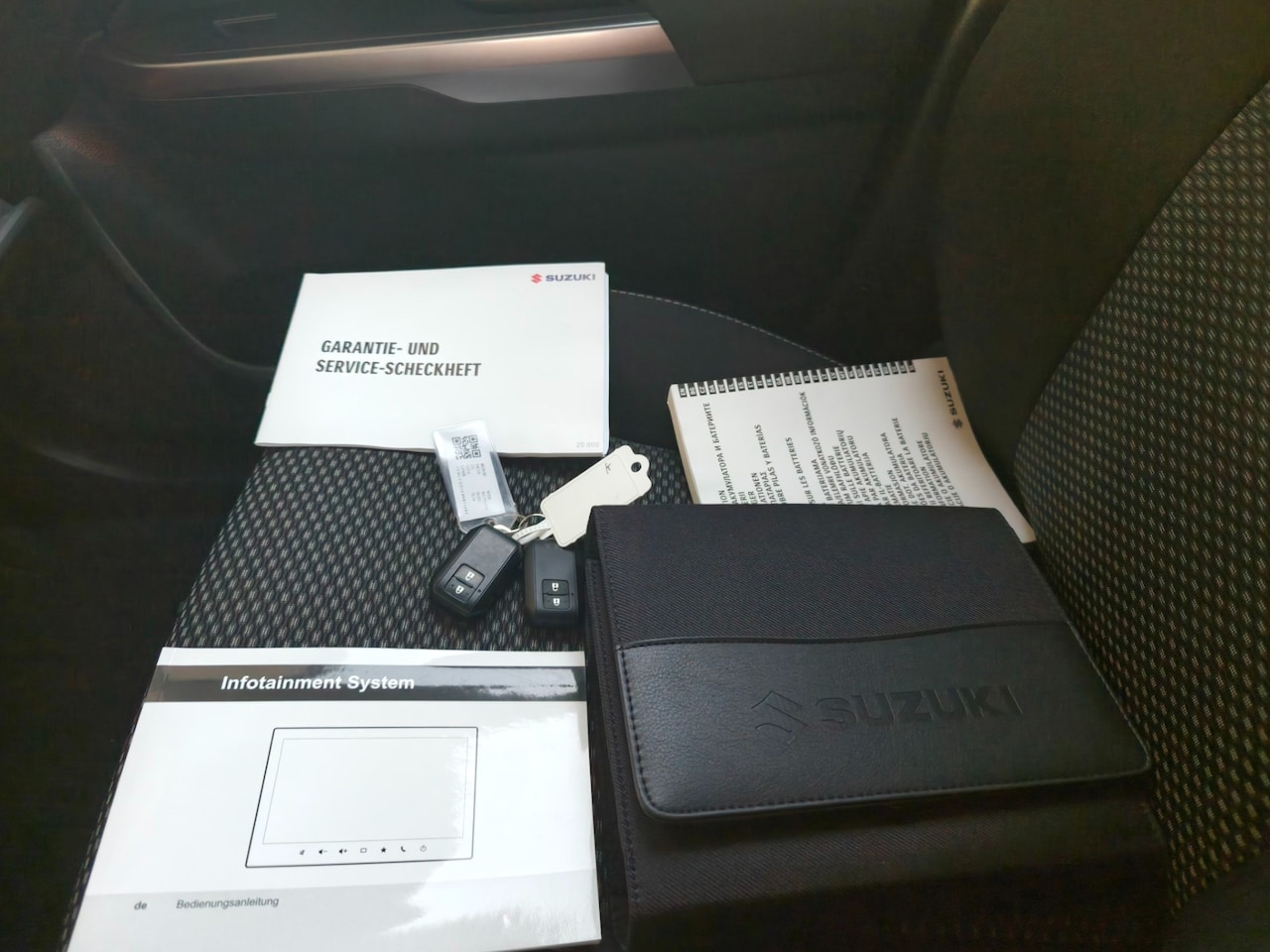 Suzuki Vitara - 1.4 Boosterjet Select Smart Hybrid 1.4 Boosterjet Select Smart Hybrid, Nieuwstaat!