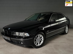 BMW 5-serie - 530i Edition|Carplay|Clima|Cruise|Schuif-Dak|Leder|Xenon|Orig NL|Nap