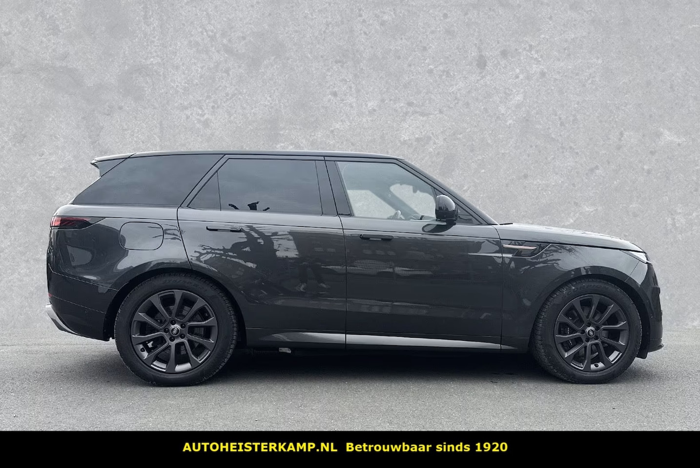 Land Rover Range Rover Sport - 3.0 P460e Dynamic SE PHEV Panoramadak Head-Up Trekhaak Cold Climate Stoelkoeling - AutoWereld.nl