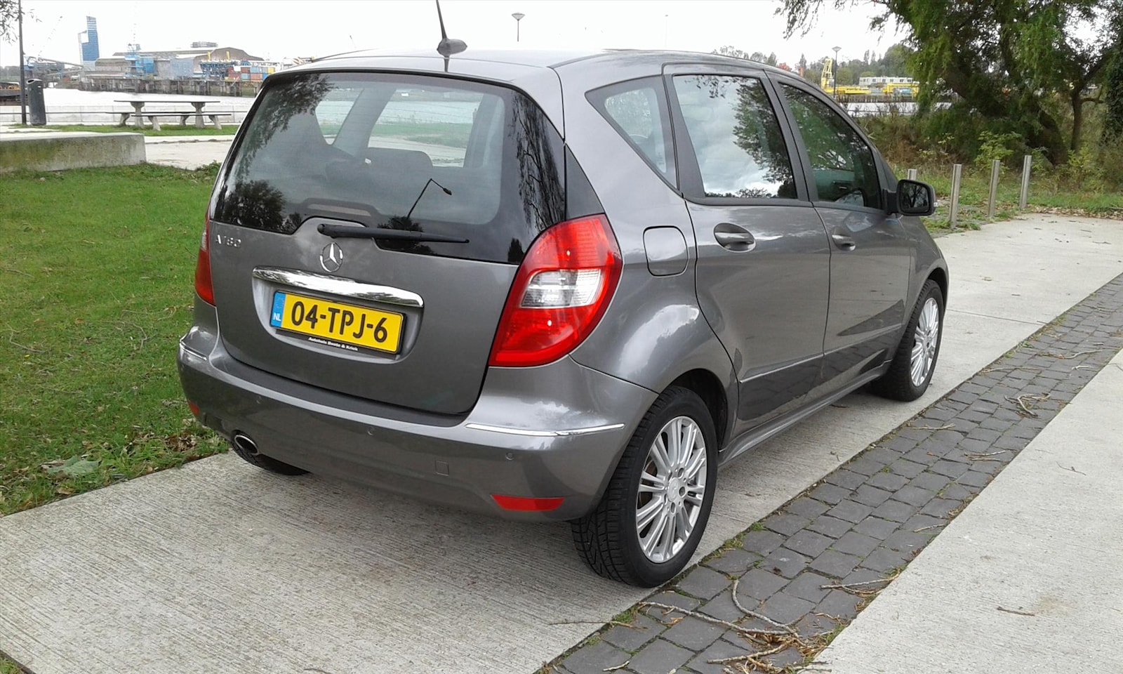 Mercedes-Benz A-klasse - A 180 CVT 5D