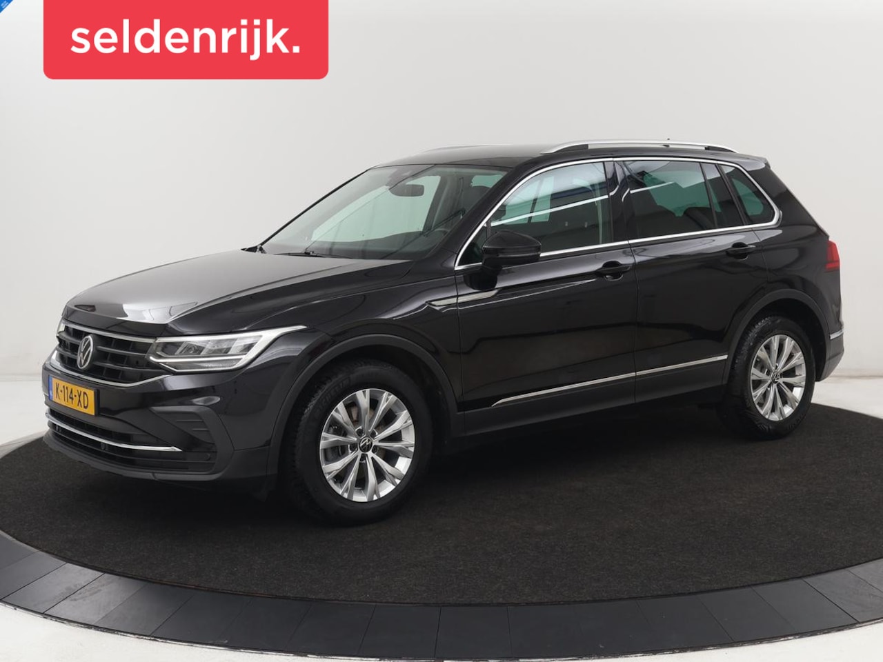 Volkswagen Tiguan - 1.5 TSI Life Business | Leder | Stoelverwarming | Keyless | Carplay | Adaptive cruise | Na - AutoWereld.nl