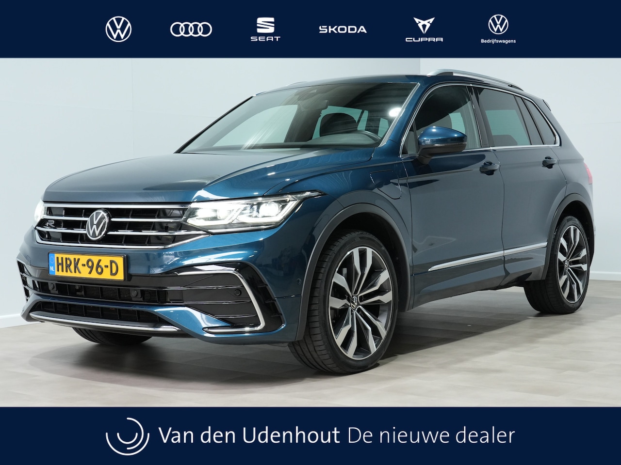 Volkswagen Tiguan - 1.4 TSI eHybrid R-Line Business+ | Trekhaak | IQ.Light | Camera | Stoel/Stuurverw. | 20" 2 - AutoWereld.nl