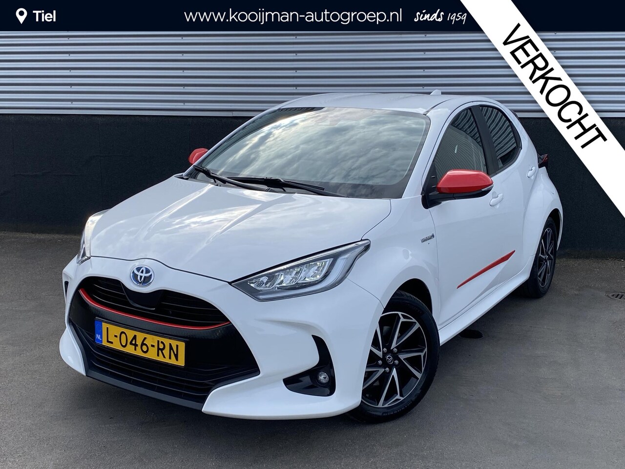 Toyota Yaris - 1.5 Hybrid Dynamic Navigatie, Smart Key, LMV, NL-auto, Achteruitrijcamera, Adaptieve cruis - AutoWereld.nl