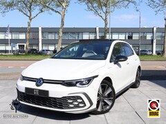 Volkswagen Golf - GTE 245PK | Full Options | Panodak | Leer | Head-up | IQ Light | Keyless | Camera | DCC |