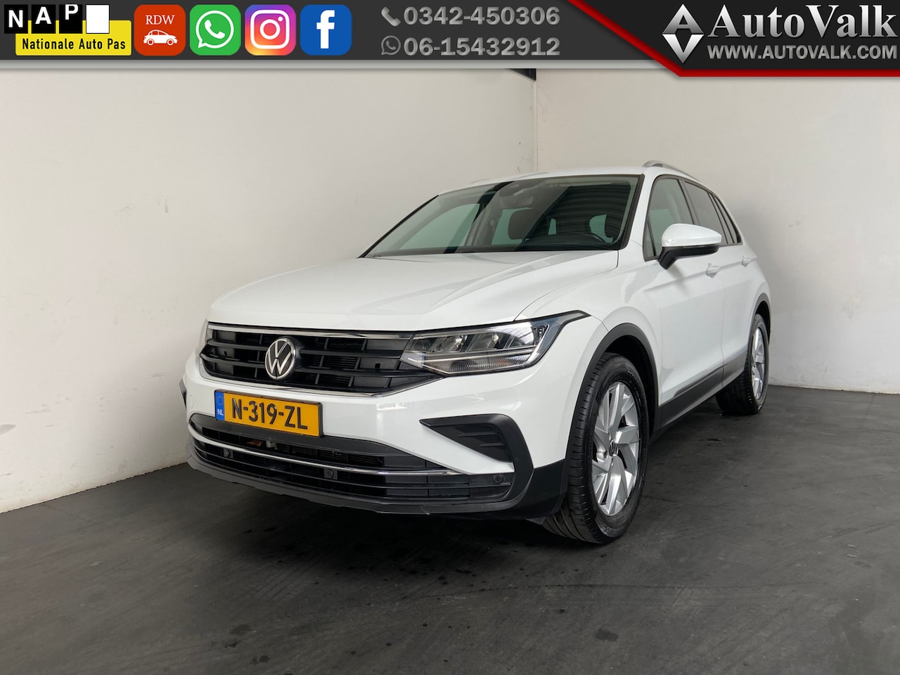 Volkswagen Tiguan - 1.5 TSI Life Business.Trekhaak! - AutoWereld.nl