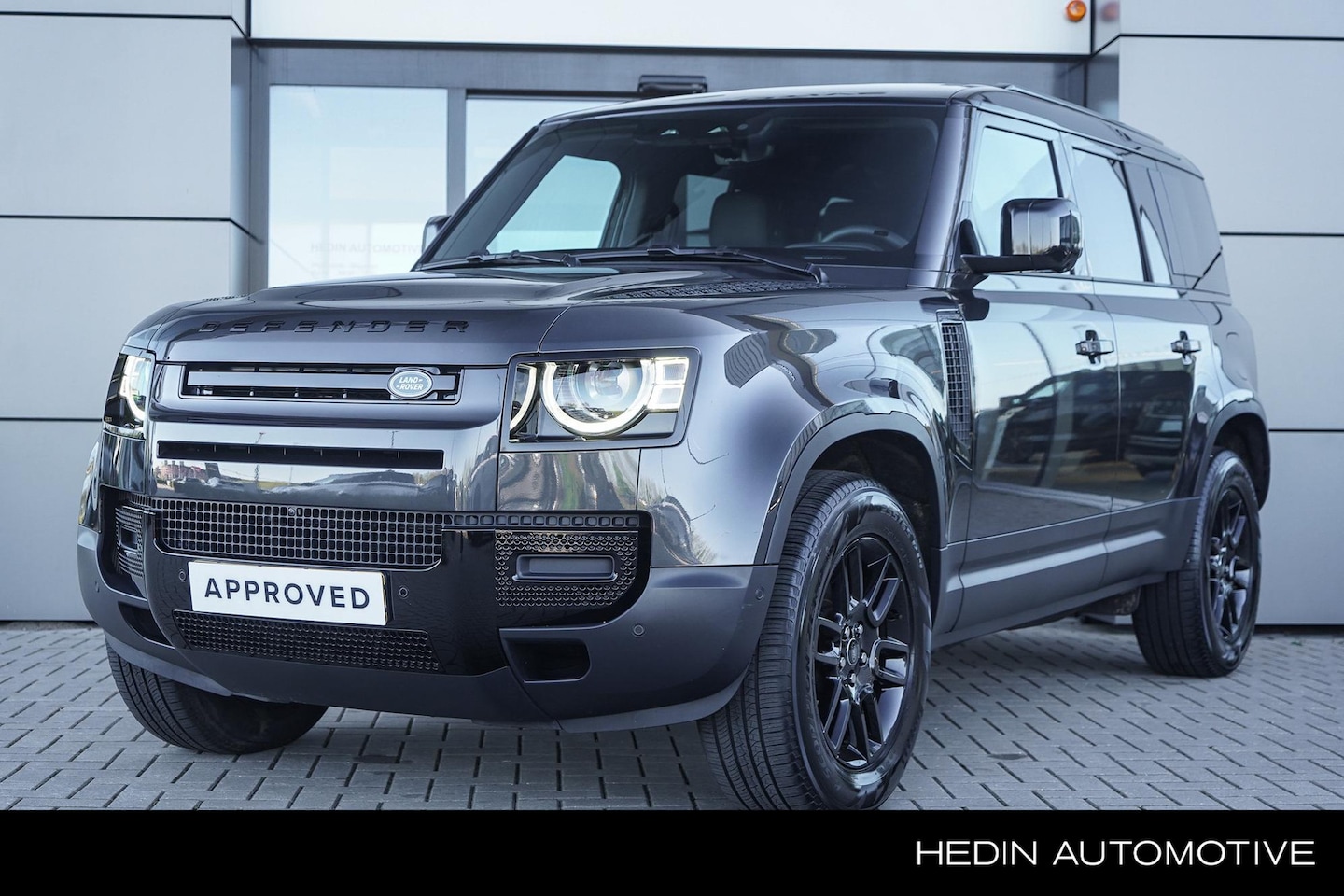 Land Rover Defender 110 - P300e S | Trekhaak | 5 jaar garantie | Panoramadak | Coolbox | - AutoWereld.nl