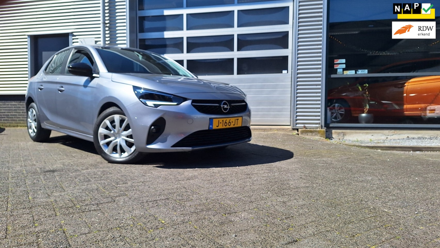 Opel Corsa - 1.2 Edition/Navigatie*Cruise/Pdc Automaat!!/Enz - AutoWereld.nl