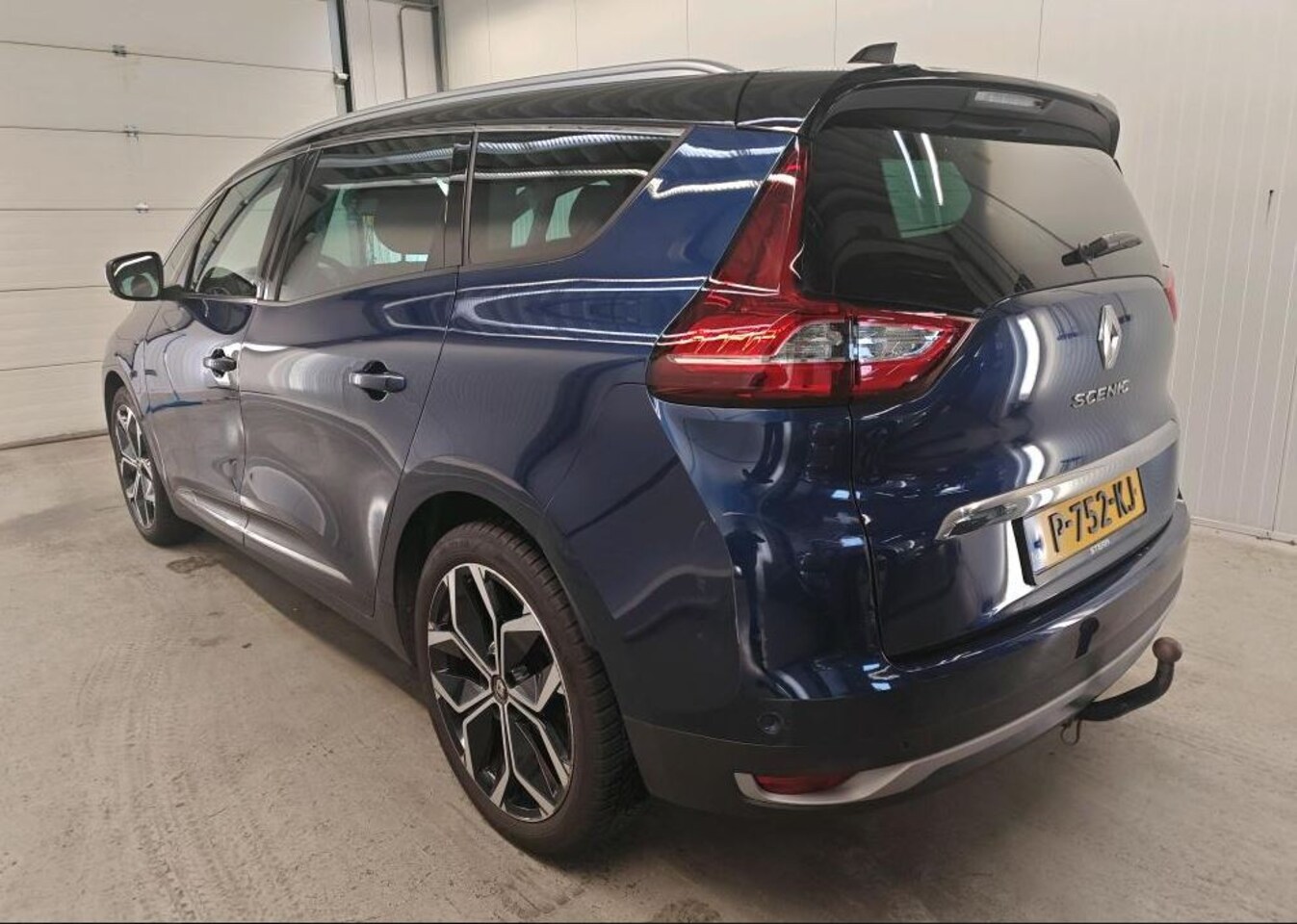 Renault Grand Scénic - 1.3 TCe 141pk Techno 7Pers. / Trekhaak / Airco-ecc./ Navigatie / Pdc. / Apk nieuw - AutoWereld.nl