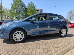 Ford Fiesta - 1.0 EcoBoost Connected / Groot scherm / PDC / Eerste eigenaar