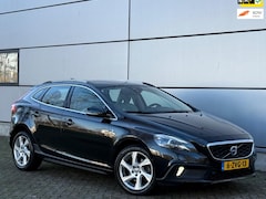 Volvo V40 Cross Country - 1.6 D2 Ocean Race Automaat |Pano |Memory |Camera |Leer |Stoelverw |Trekhaak |Led |Boekjes