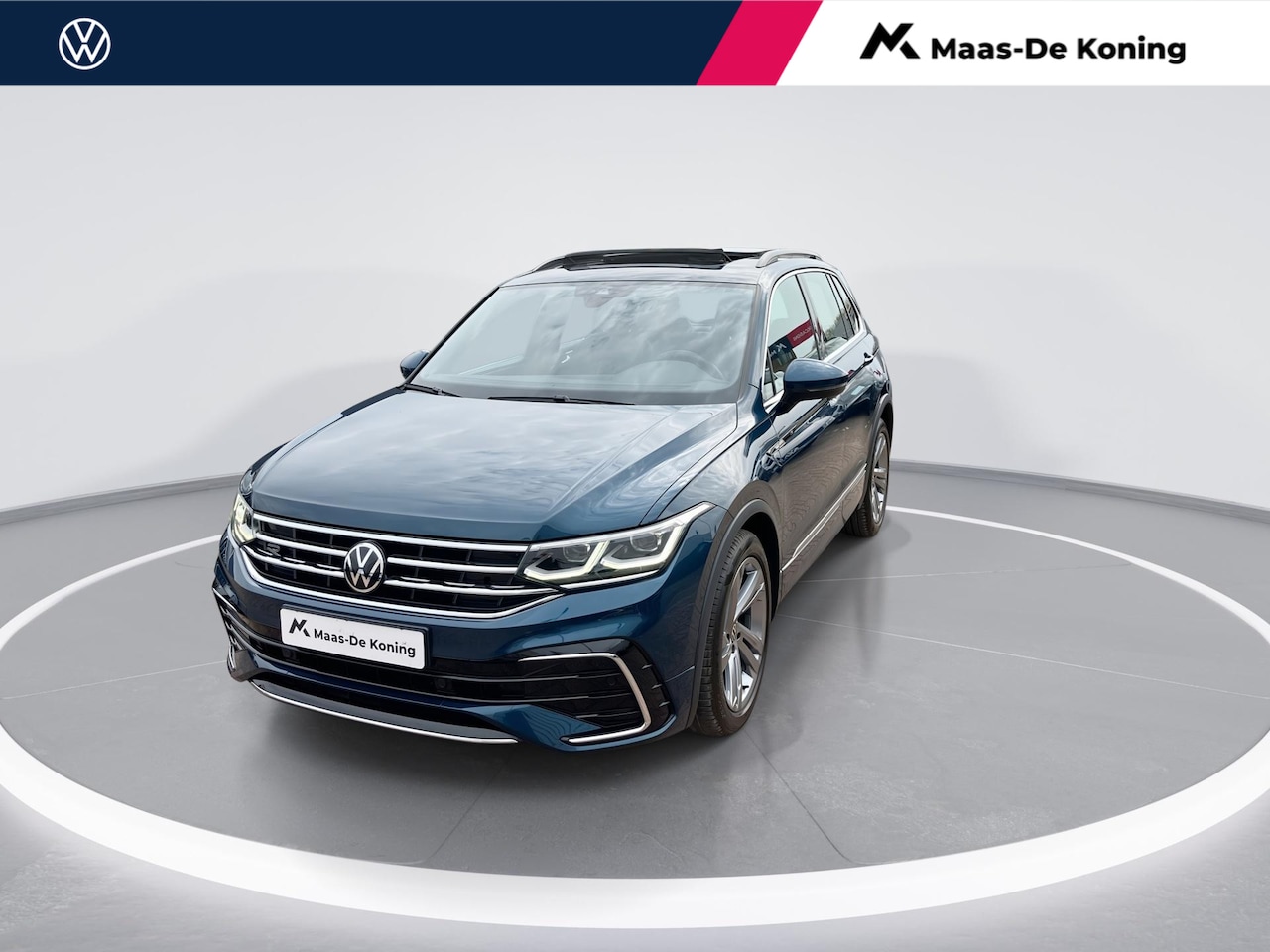Volkswagen Tiguan - 1.5 TSI 150PK R-Line DSG automaat · Panoramadak · Harman Kardon sound · Apple/Android Car - AutoWereld.nl