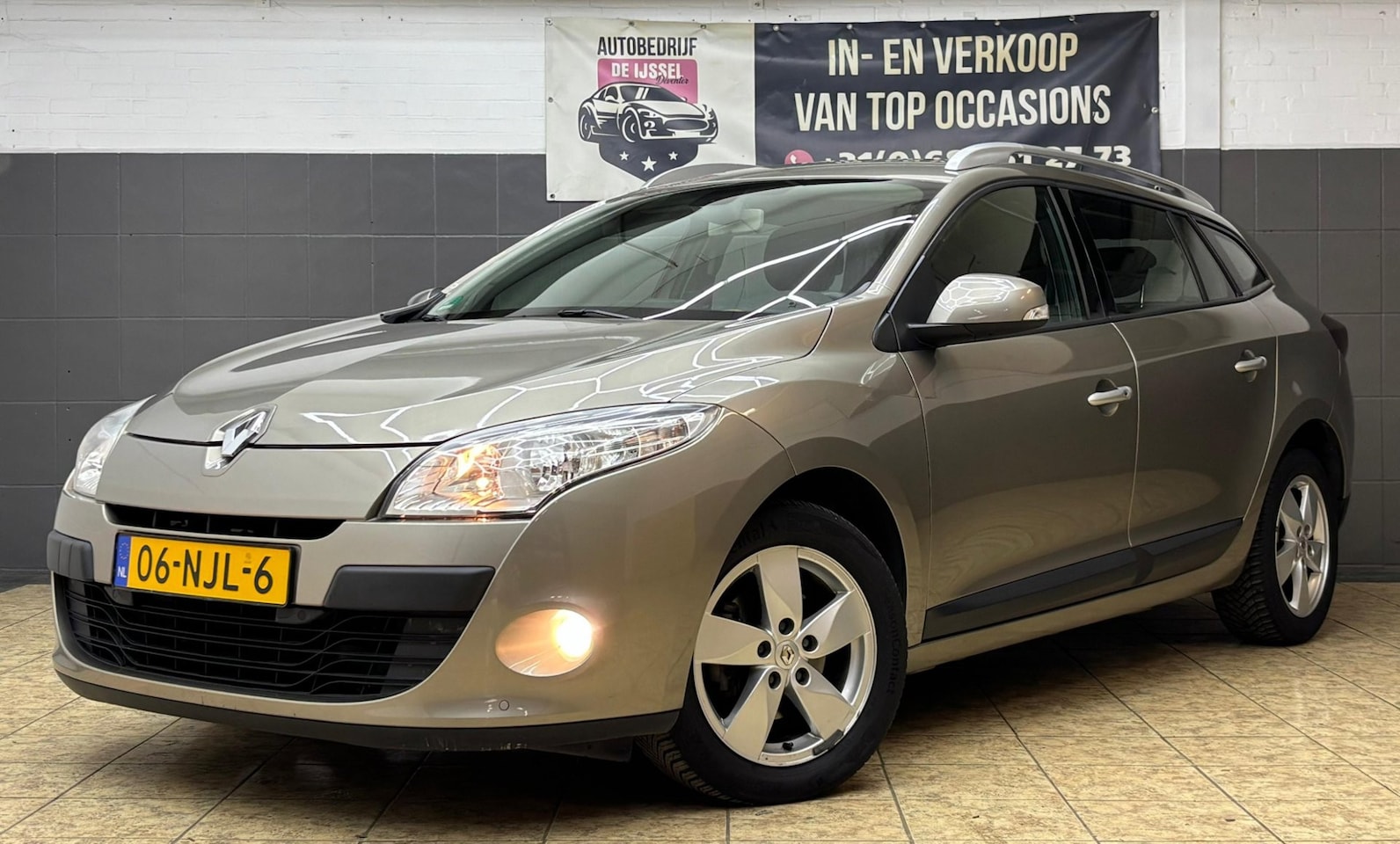 Renault Mégane Estate - 2.0 Dynamique/AUTOMAAT/ 3DE EIGENNAR /RIJKLAAR - AutoWereld.nl