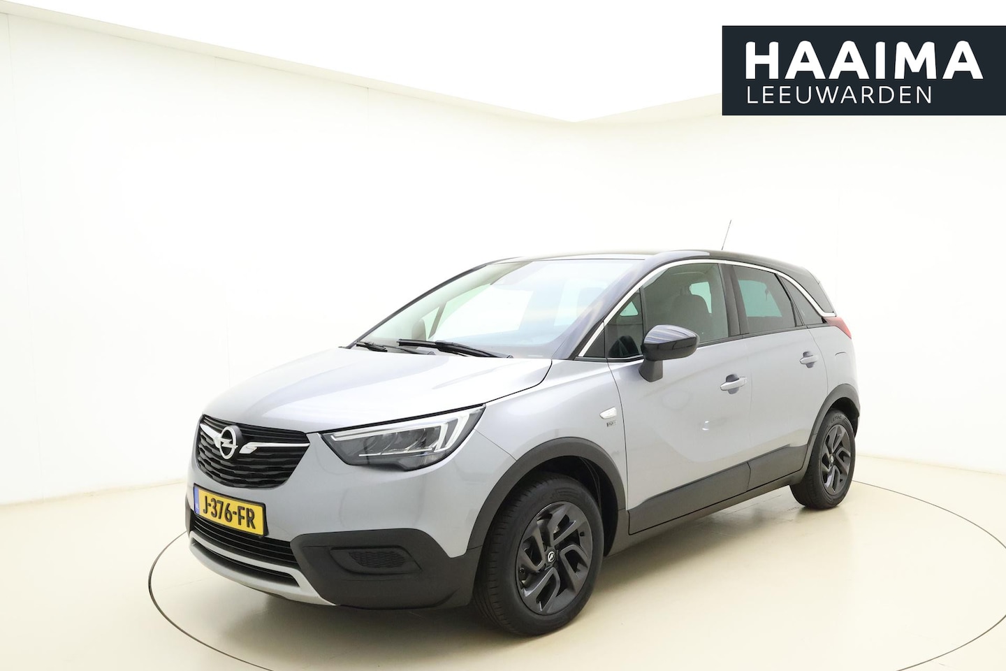 Opel Crossland X - 1.2 Turbo 120 Jaar Edition | Navigatie | Trekhaak | Weinig kilometers | Hoge instap | Extr - AutoWereld.nl