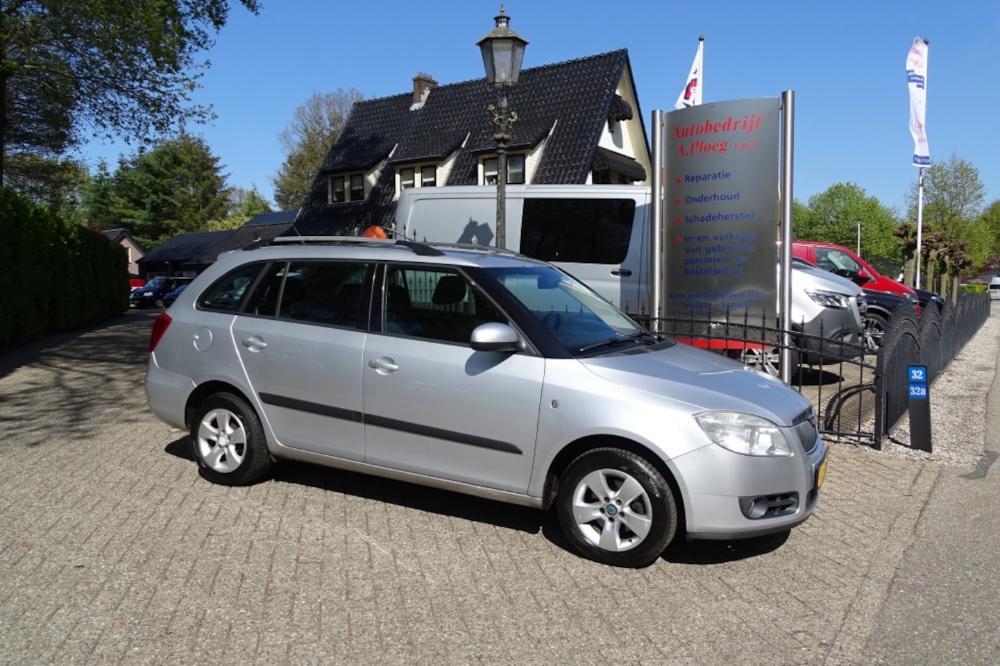 Skoda Fabia Combi - 1.4-16V Elegance Goede staat Nwe APK 5-2027 - AutoWereld.nl