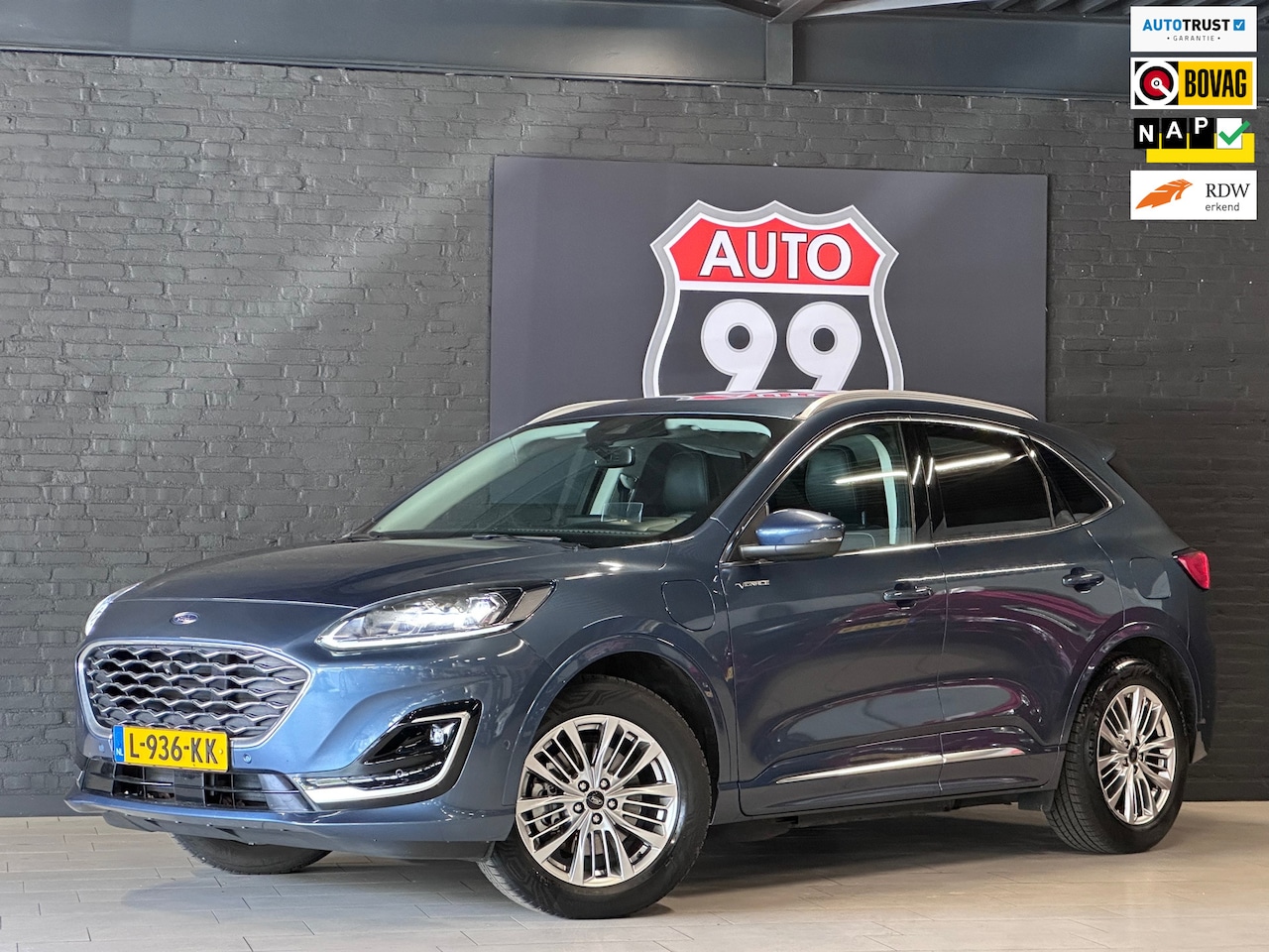 Ford Kuga - 2.5 PHEV Vignale AUTO / HEAD-UP / LANE ASSIST / ELEKT TREKHAAK / 360 - AutoWereld.nl