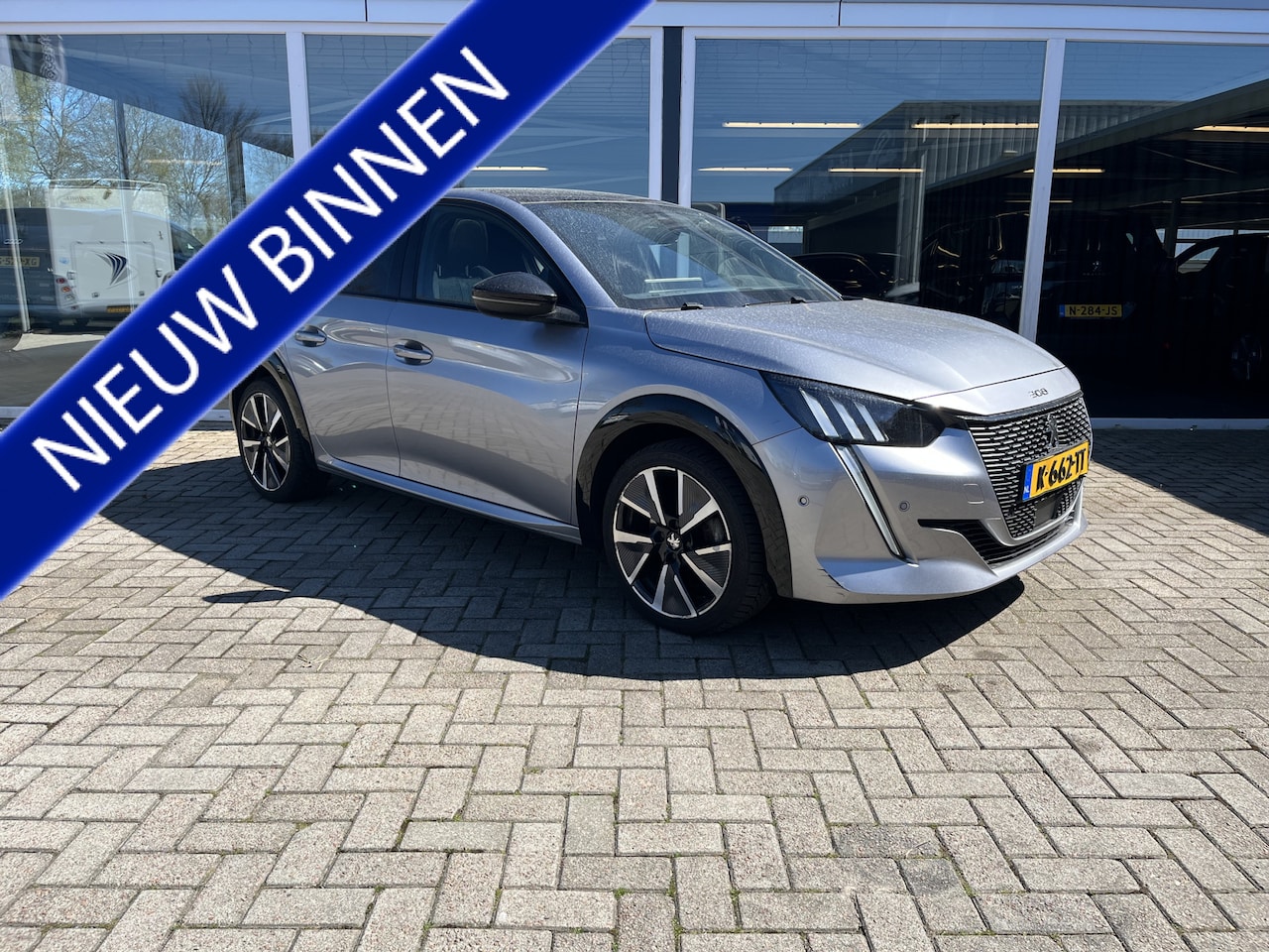 Peugeot e-208 - EV GT 350 50 kWh Camera / Cruise / Pano / Lmv /Carplay / Groot nav - AutoWereld.nl