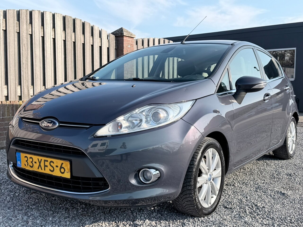Ford Fiesta - 1.6 TDCi ECOnetic Titanium ecc airco - AutoWereld.nl