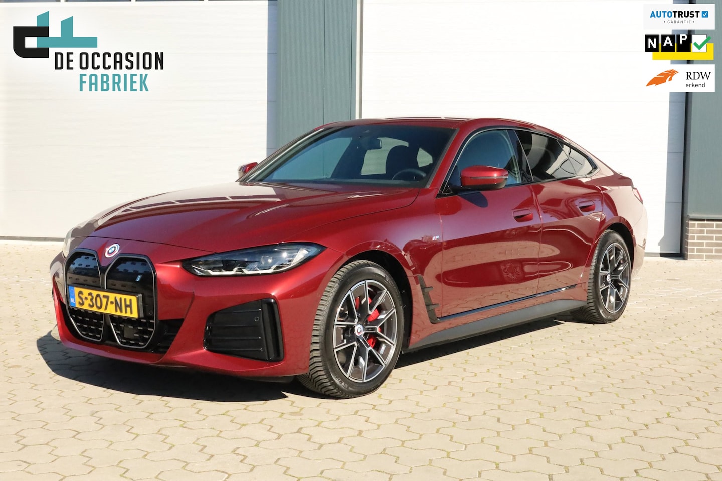 BMW i4 - EDrive40 84 kWh M Sport Harman Kardon Adaptief 97% SOH - AutoWereld.nl