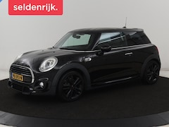 MINI Cooper - 1.5 Chili Serious Business | Stoelverwarming | Head-Up | Sportstoelen | Harman/Kardon | Na