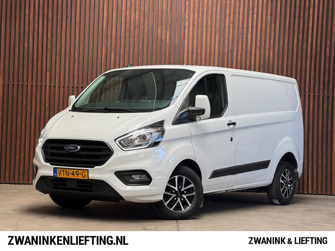Ford Transit Custom - 280 2.0 TDCI L1H1 Trend NAVI-CRUISE-PDC V+A-CARPLAY-TREKHAAK - AutoWereld.nl