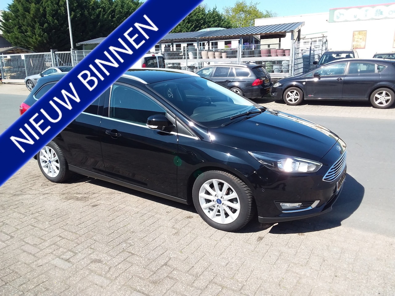 Ford Focus Wagon - 1.0 Titanium 1.0 Titanium - AutoWereld.nl