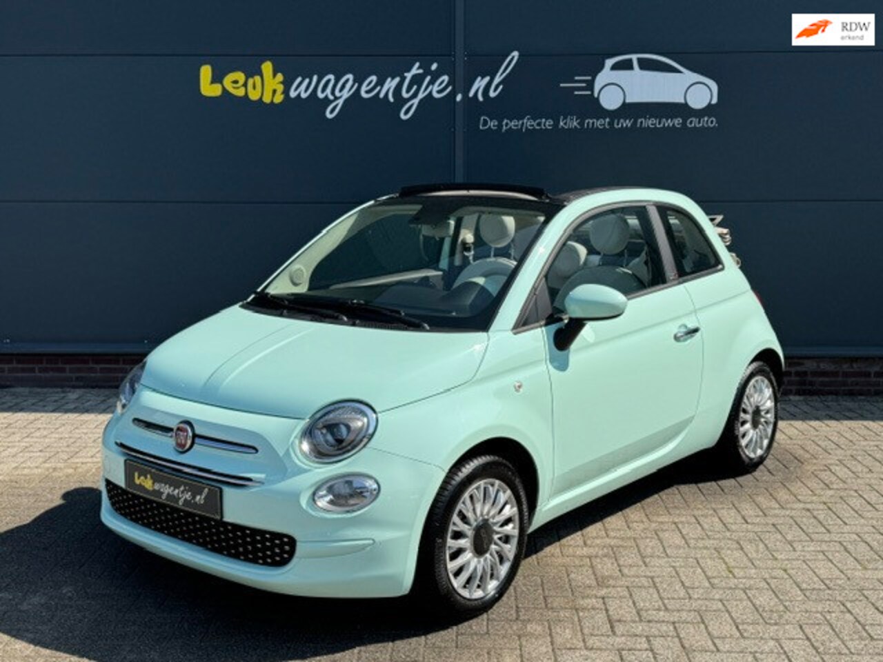 Fiat 500 C - 1.0 Hybrid Lounge Cabrio *carplay *cruise *DAB - AutoWereld.nl