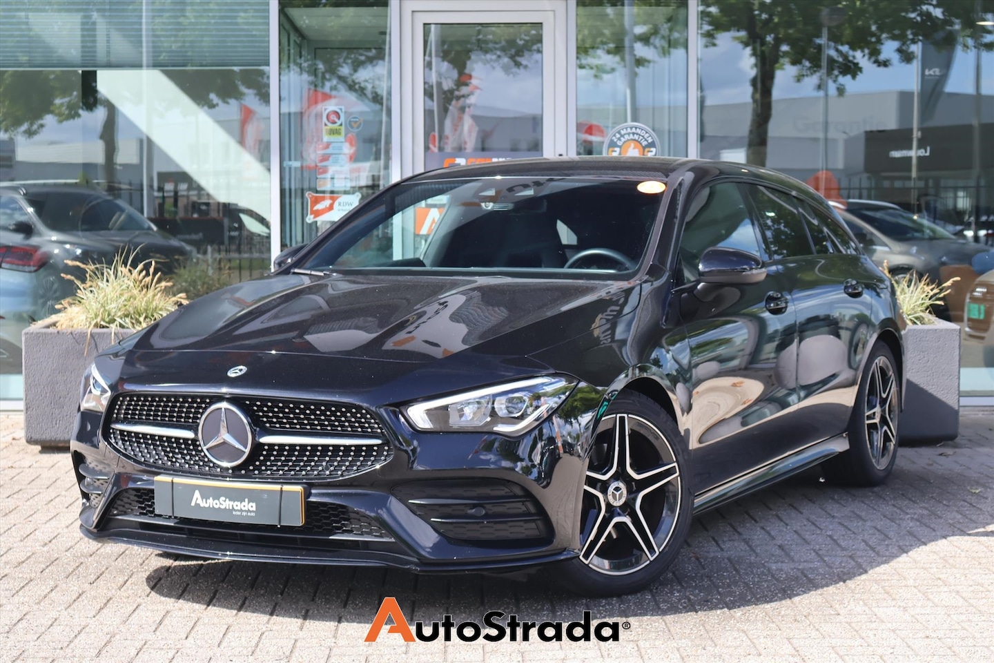 Mercedes-Benz CLA-klasse Shooting Brake - 180 AMG-Line 136pk 7G-DCT | LED | Sfeer | MBUX | Carplay | Navi | Camera | Climate | Cruis - AutoWereld.nl