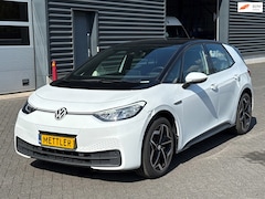 Volkswagen ID.3 - Pro S 77 kWh, navigatie, camera, stuurwiel verwarming