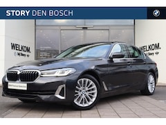 BMW 5-serie - 520i High Executive Luxury Line Automaat / Trekhaak / Laserlight / Comfortstoelen / Live C