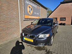 Volvo V50 - 2.0 Business Edition (koppakking lek)