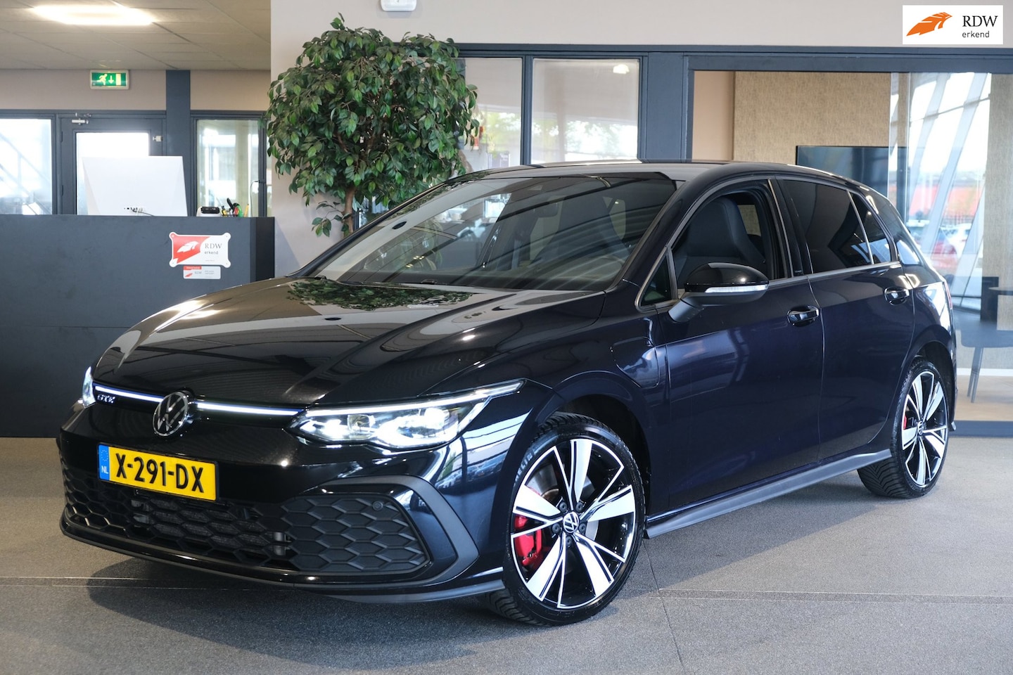 Volkswagen Golf - 1.4 eHybrid GTE Navi Led Acc PDC - AutoWereld.nl