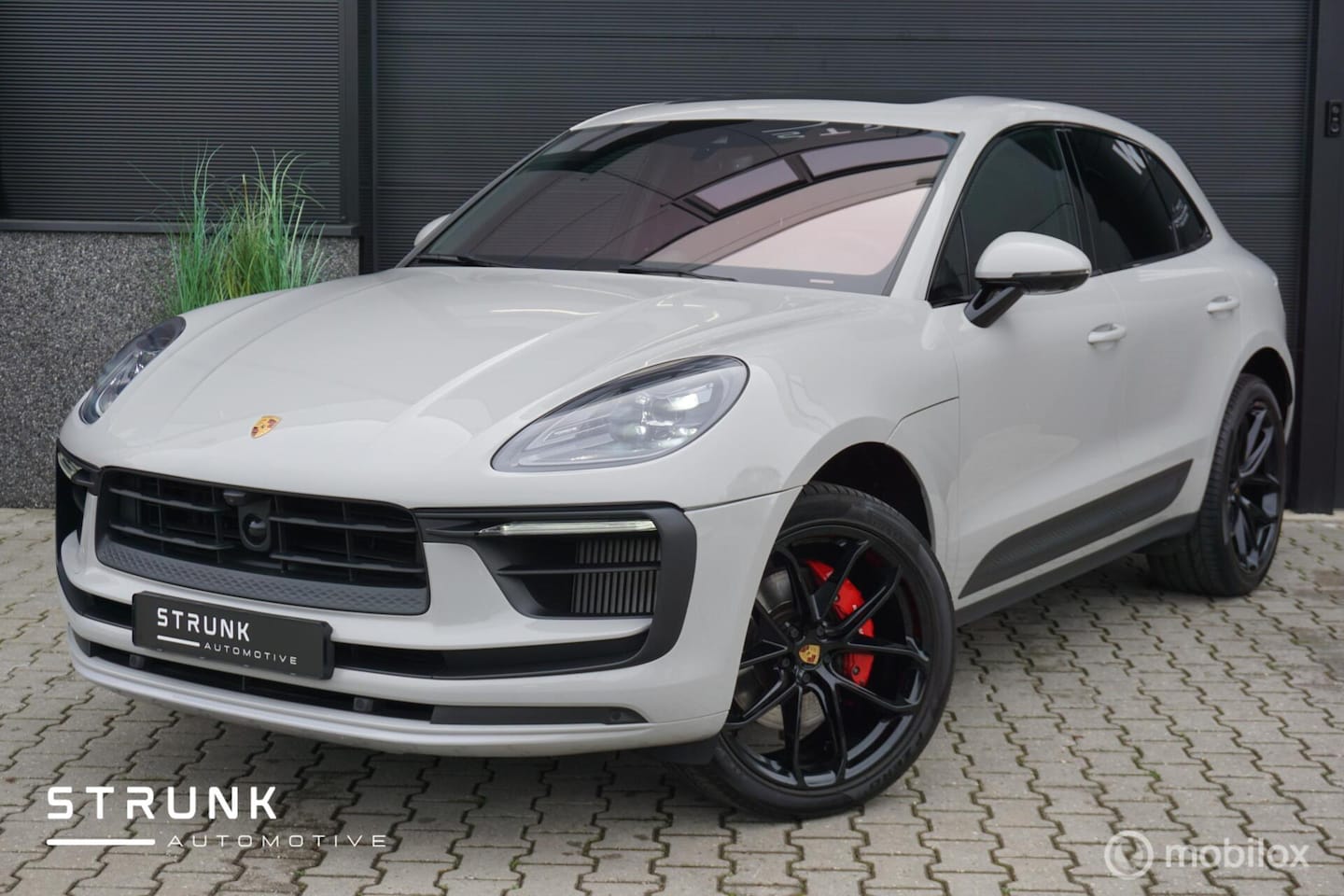 Porsche Macan - 2.9 S Panorama BOSE Luchtvering SportChrono - AutoWereld.nl