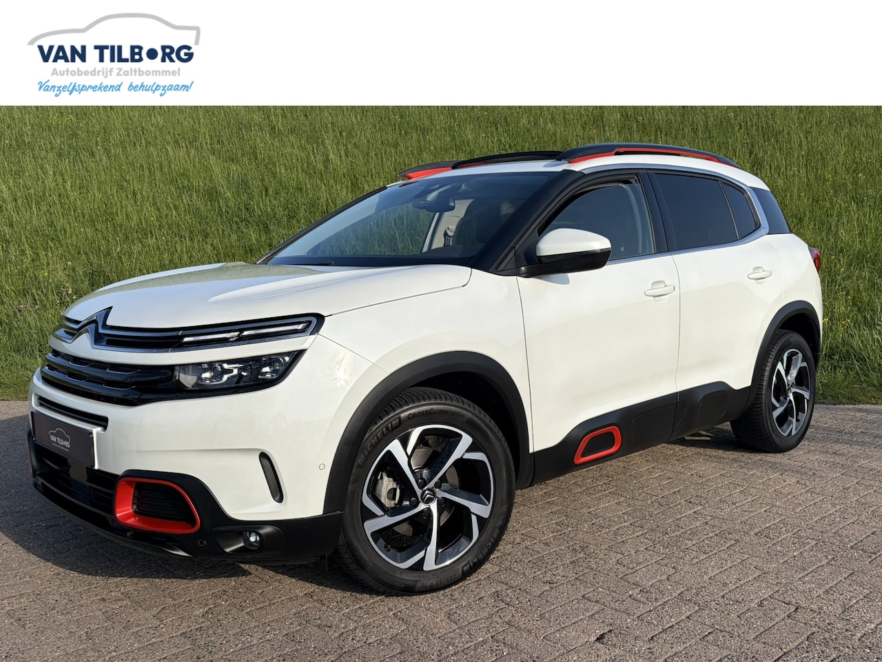 Citroën C5 Aircross - 1.6 PureTech Shine Leder | Massagestoelen met Memory | Blind Spot | PDC V&A | Camera | Gri - AutoWereld.nl